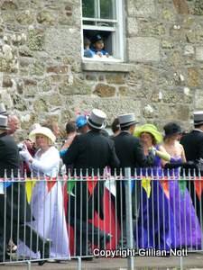 Furry Dance - Midday Dance